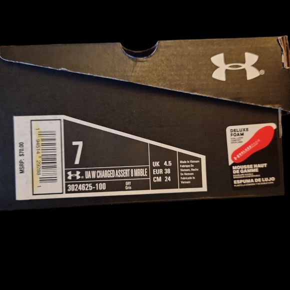 Under Armour Charged Assert Size 7 - Picture 8 of 9